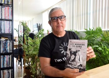 Ramón Fernández-Larrea-libro-Kabiosiles. Los músicos de Cuba. Foto: EFE/Jorge I. Pérez