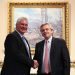 Fotografía cedida por la Presidencia de Argentina que muestra al nuevo presidente de Argentina, Alberto Fernández (i), mientras se reúne con su par cubano, Miguel Díaz-Canel (d), en el primer día de su mandato, en la Casa Rosada, en Buenos Aires, el miércoles 11 de diciembre de 2019. Foto: EFE/Cortesía Presidencia de Argentina.