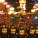 Elementos de seguridad montan guardia en el templo Wong Tai Sin, el viernes 24 de enero de 2020, en Hong Kong, durante los festejos por el Año Nuevo Lunar. Foto: Achmad Ibrahim/AP.