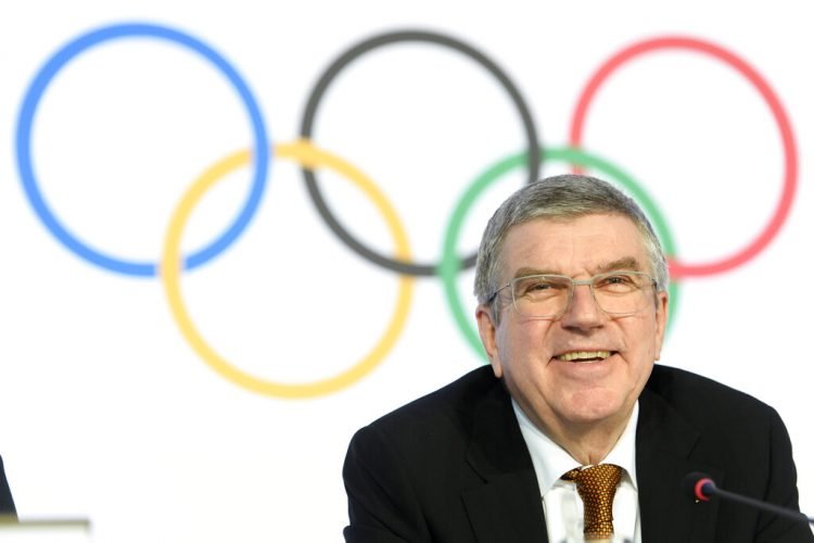 El presidente del Comité Olímpico Internacional Thomas Bach durante una rueda de prensa en Lausana, Suiza, el jueves 9 de enero de 2020. Foto: Laurent Gillieron/AP