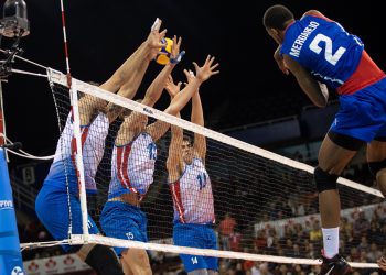 Cuba derrotó 3-0 a Puerto Rico en el Preolímpico de voleibol en Vancouver, Canadá. Foto: @NorcecaInfo/Twitter