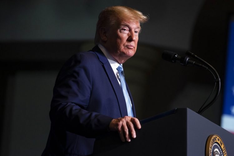 El presidente Trump interviene en el acto "Evangelicals for Trump Coalition Launch" en el King Jesus International Ministry, el 3 de enero de 2020, en Miami. Foto: Evan Vucci/AP.