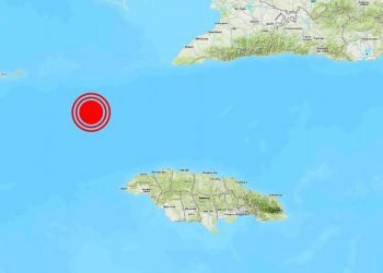 Localización del epicentro del terremoto de 7.7 grados de magnitud perceptible en Cuba y otros países del Caribe, la tarde del 28 de enero de 2020. Infografía: Rusia Today.