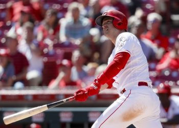 José "Candelita" Iglesias jugará en el 2022 con Colorado Rockies, su séptimo equipo en MLB. (AP Foto/John Minchillo, archivo)