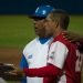 Guillermo Carmona (izquierda) será el nuevo manager de Industriales tras fungir como coach del equipo durante las dos últimas temporadas. Foto: Otmaro Rodríguez.