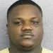 En imagen del 4 de enero de 2020 proporcionada por la Oficina del jefe policial de Broward, Chauncy Devonte Lump posa tras ser arrestado. Authorities charged Lump with threatening to kill President Trump in retaliation for the killing of Iranian Gen. Qassem Soleimani. (Oficina del jefe policial de Broward vía AP)