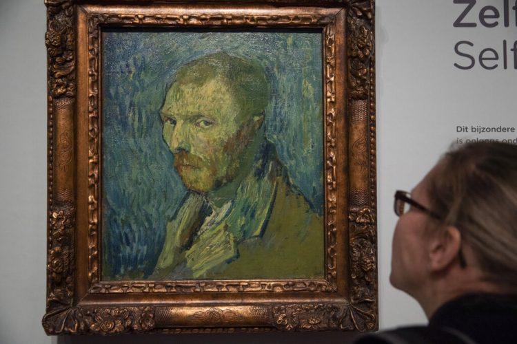 El autorretrato de Van Gogh cuya autenticidad fue confirmada por expertos el 20 de enero del 2020. Foto: Peter Dejong / AP.