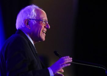 Bernie Sanders en un evento en Charleston, Carolina del Sur, el 24 de febrero del 2020. Foto: Matt Rourke/AP.