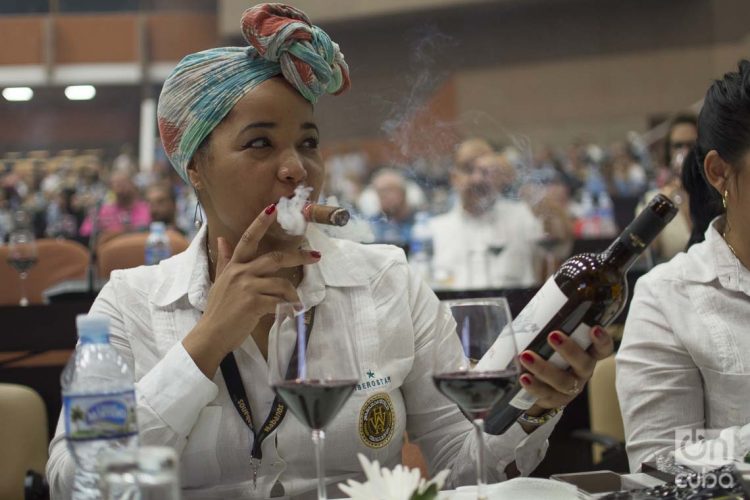 Festival del Habano. Foto: Otmaro Rodríguez / Archivo OnCuba.