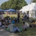 Personas en la fortaleza de San Carlos de La Cabaña, durante la Feria Internacional del Libro de La Habana 2020 . Foto: Otmaro Rodríguez / Archivo.