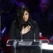 Vanessa Bryant habla durante un homenaje a su esposo Kobe Bryant y su hija Gianna realizado en el Staples Center de Los Ángeles, el lunes 24 de febrero de 2020. Foto: AP/Marcio Jose Sanchez.