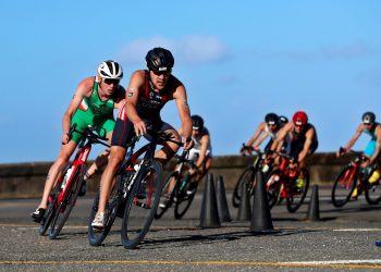 Competencia de triatlón. Foto: Ernesto Mastrascusa / EFE / Archivo.