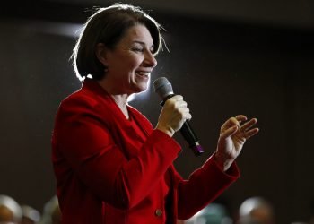 Amy Klobuchar en un evento en Portland, Maine el 29 de febrero del 2020. Foto: AP/ Robert F. Bukaty