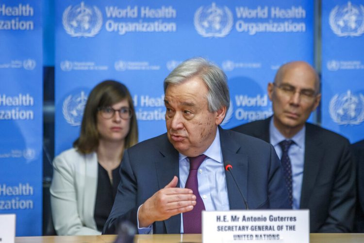 El secretario general de la ONU, Antonio Guterres, habla durante una conferencia sobre el nuevo coronavirus en la sede de la Organización Mundial de la Salud, en Ginebra, Suiza. Foto: Salvatore Di Nolfi/Keystone via AP.