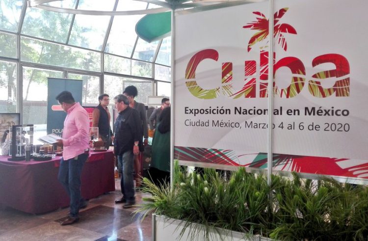 Exposición comercial de Cuba en México, inaugurada en la sede diplomática de la Isla en la capital mexicana, el 4 de marzo de 2020. Foto: @NexosTuristicos / Twitter.