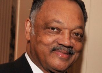 El reverendo Jesse Jackson nombrado por Bernie Sanders como asesor especial de su campaña. Foto: CNN.