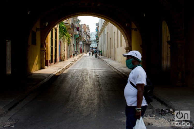 “Indiscutiblemente hay un mayor por ciento de hombres que han fallecido en Cuba por esta enfermedad”, reconoció Durán.  Foto: Otmaro Rodríguez