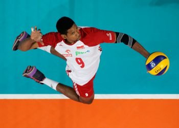 Wilfredo León necesita el máximo apoyo de su seleccion polaca si desean pelear por el título en Tokio. Foto: CEV.