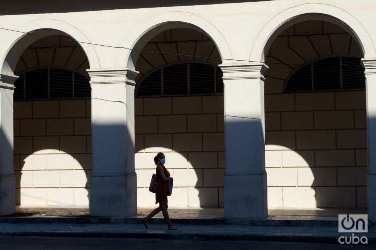 La Habana y Ciego de Ávila, únicas provincias que reportaron casos de coronavirus hoy en Cuba. Foto: Otmaro Rodríguez.