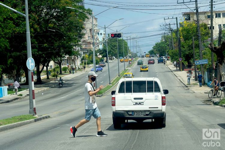 La Habana y Matanzas, provincias que otra vez son las únicas en reportar nuevos casos de la Covid-19. Hoy en Minsap informó una muerte y ocho contagios. Foto: Otmaro Rodríguez