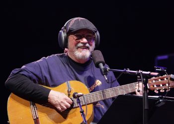 Silvio Rodríguez durante un concierto en Central Park, Nueva York, en septiembre de 2017. Foto: Gabriel Guerra Bianchini/Archivo.