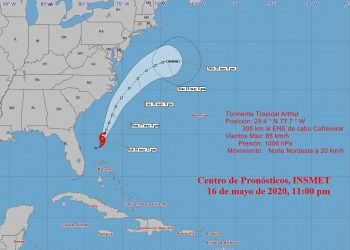 Se espera que en las próximas 12 a 24 horas la tormenta tropical continuará ganando algo más en organización e intensidad, se mueva con similar rumbo y con poco cambio en velocidad de traslación, para desplazarse por aguas del Saco de Charleston. Imagen: Instituto de Meteorología de Cuba