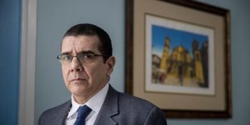 Embajador cubano en Estados Unidos, José Ramón Cabañas. Foto: lufkindailynews.com