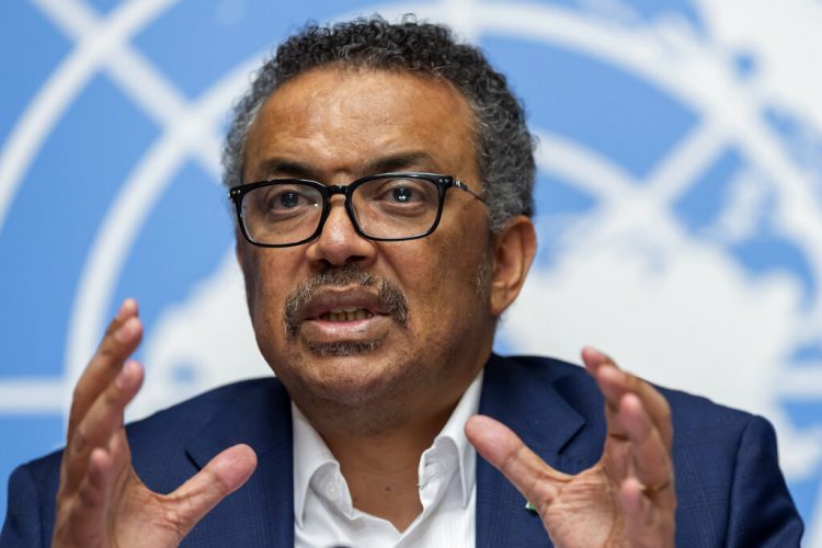 Tedros Adhanom Ghebreyesus, director general de la Organización Mundial de la Salud, habla desde la sede europea de las Naciones Unidas en Ginebra. Foto: Martial Trezzini/Keystone via AP/ archivo.