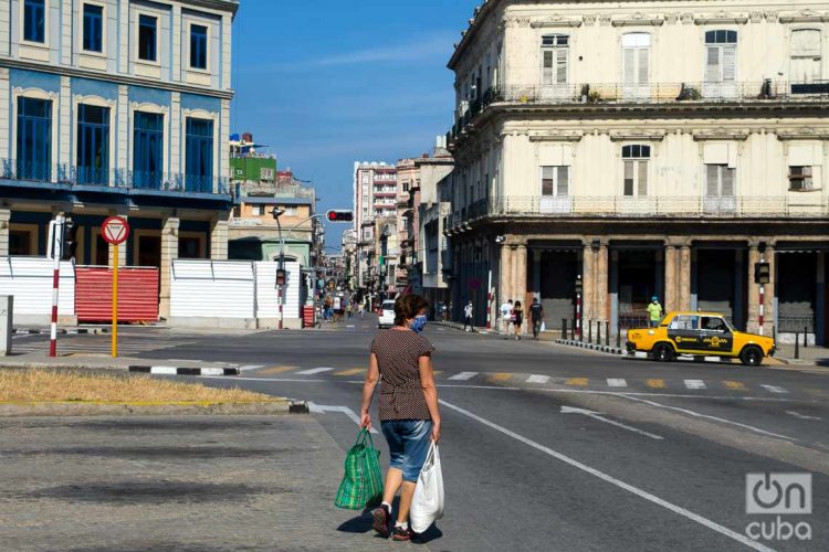 El número de víctimas fatales causadas por la Covid-19 en Cuba es de 78. Los contagios suman mil 804. La Habana es la provincia con mayor número de casos. Foto: Otmaro Rodríguez.