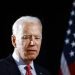 El candidato demócrata a la presidencia de Estados Unidos, el ex vicepresidente Joe Biden, llega a una charla sobre coronavirus en Wilmington, Delaware, en marzo pasado. Foto: Matt Rourke/AP.