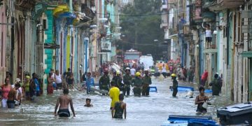 Foto de archivo tomada en Centro Habana luego del paso del huracán Irma. Foto: Otmaro Rodríguez/Archivo OnCuba.