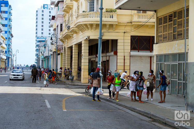 El saldo del virus Sars-CoV-2 para Cuba ha sido de 83 víctimas fatales y 2 mil 92 contagios hasta hoy. Mil 827 personas se han recuperado. Foto: Otmaro Rodríguez