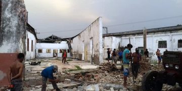Daños causados por un tornado en la ciudad de Palma Soriano, en el oriente de Cuba, el 28 de junio de 2020. Foto: Radio Baraguá / Facebook.