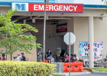 El respiro del descenso de las muertes en Florida duró poco. Los hospitales han vuelto a llenarse con los nuevos casos de contaminación descubiertos con el aumento de las pruebas. Foto: Cristóbal Herrera/EFE.