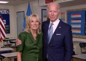 El candidato demócrata a la presidencia de Estados Unidos, Joe Biden, y su esposa Jill. Foto: CNN.