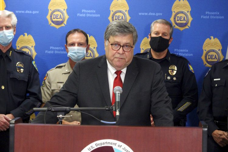 El secretario de Justicia de Estados Unidos, William Barr, habla en una conferencia en Phoenix el 10 de septiembre. Foto: Bob Christie/AP.