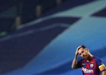 Lionel Messi del Barcelona durante el partido de cuartos de final de la Liga de Campeones contra el Bayern Múnich en el estadio Luz de Lisboa, el viernes 14 de agosto de 2020. Foto: AP/Manu Fernandez/Pool.