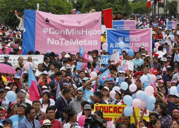 Marcha "Con mis hijos no te metas en Perú". Foto: Exitosa Noticias.