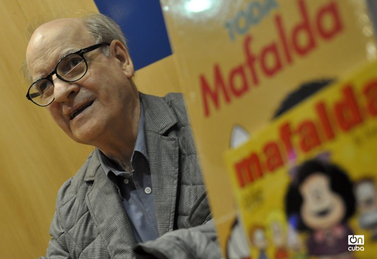 Quino en la Feria Internacional del Libro de Buenos Aires, 2013. Foto: Kaloian Santos Cabrera.