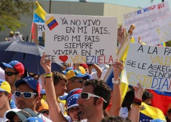 Una multitud de venezolanos desfila en Miami en contra del gobierno de Maduro. | El Venezolano