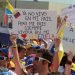 Una multitud de venezolanos desfila en Miami en contra del gobierno de Maduro. | El Venezolano