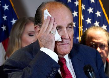 Rudy Giuliani en conferencia de prensa el jueves 19 de noviembre en Washington DC. Foto: The New Yorker.