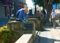 Trabajos de mantenimiento en el Paseo del Prado de La Habana. Foto: Otmaro Rodríguez.