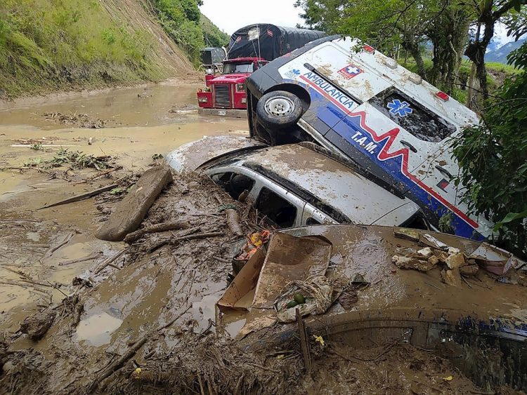 Foto de archivo de un deslizamiento de tierra en Colombia provocado por la tormenta tropical Iota. Foto: EFE / Archivo.