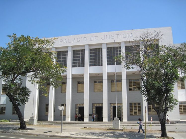 Palacio de Justicia en Santiago de Cuba. Foto: Archivo.