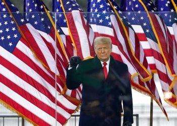 El presidente Donald Trump antes de dar el discurso en un mitin en su apoyo, el 6 de enero de 2021, en Washington.  Foto: Jacquelyn Martin/Ap.