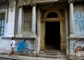 Casa donde vivió el médico cubano Tomás Romay, en la Calle Empedrado, en La Habana. Foto: Otmaro Rodríguez.