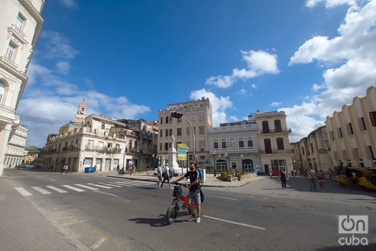 Plazuela de Albear, en la calle Monserrate, o Avenida de Bélgica, en La Habana. Foto: Otmaro Rodríguez.