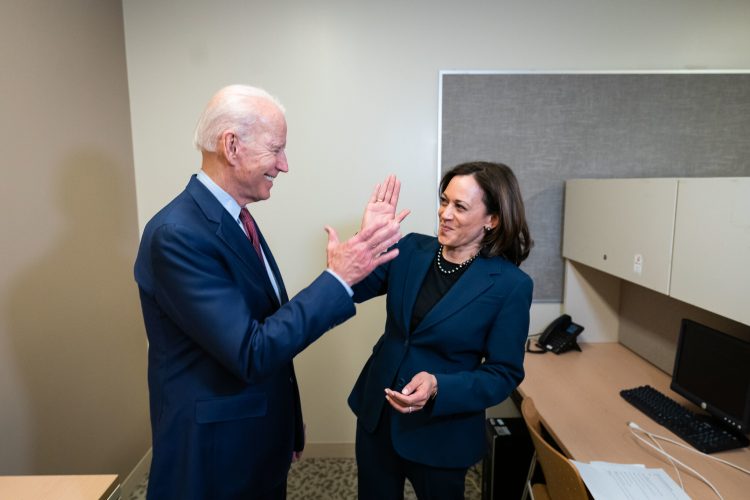 El presidente estadounidense Joe Biden con Kamala Harris durante la pasada campaña electoral. Foto: Campaña presidencial Biden-Harris / Archivo.