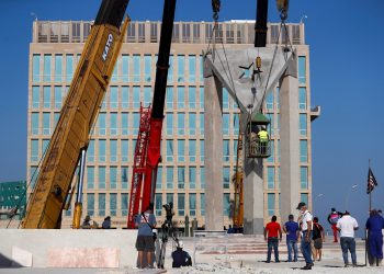 Restauración de la tribuna antiimperialista hoy en La Habana (Cuba). Foto: EFE/Yander Zamora.